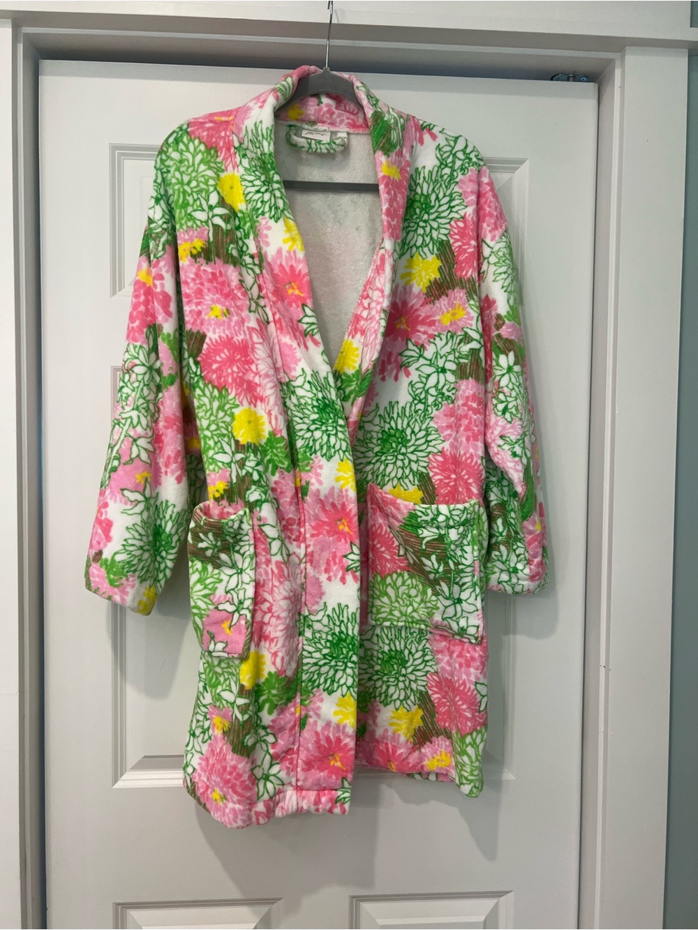 Lilly Pulitzer Luxe Terry Robe - Picture 5 of 16